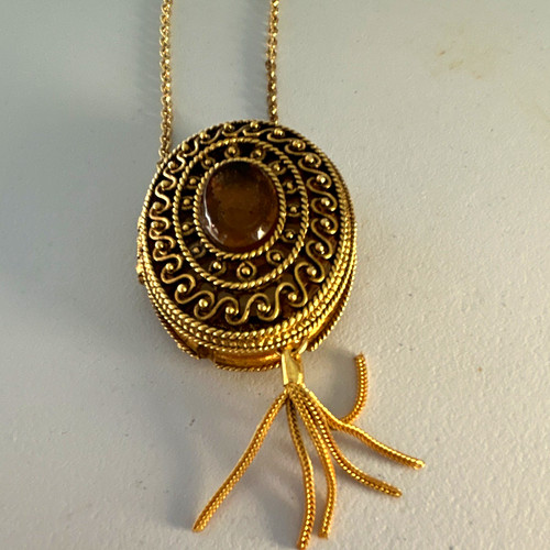 Vintage gold tone powder - vintage,