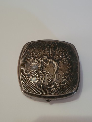 Djer kiss powder compact - djer-kiss,