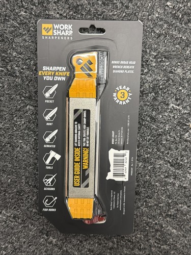 Compact travel knife - compact, sharpener